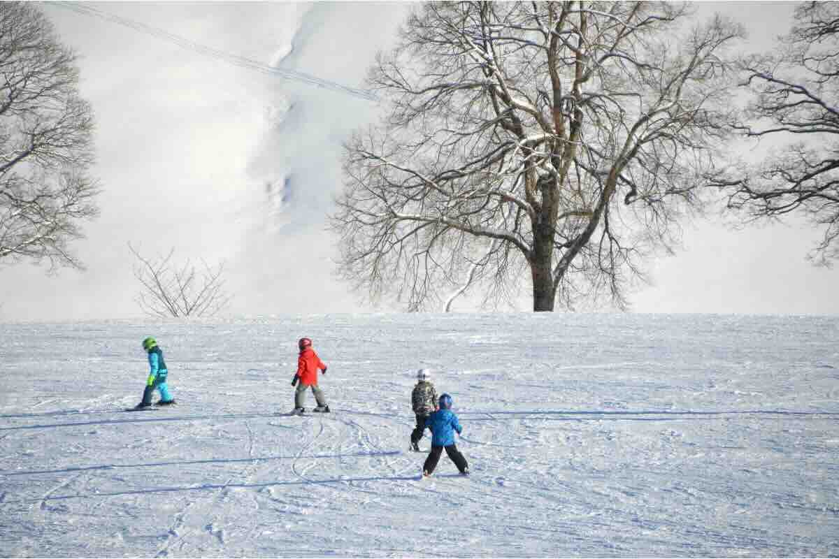 Bambini nella neve